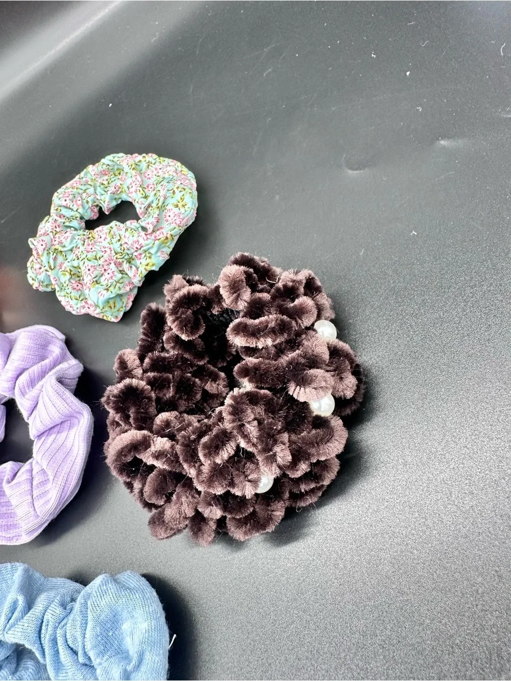 6 Pc Hair Scrunchies Set Pastel Ribbed Knit Plaid Floral Velvet Plaid Hair Ties
